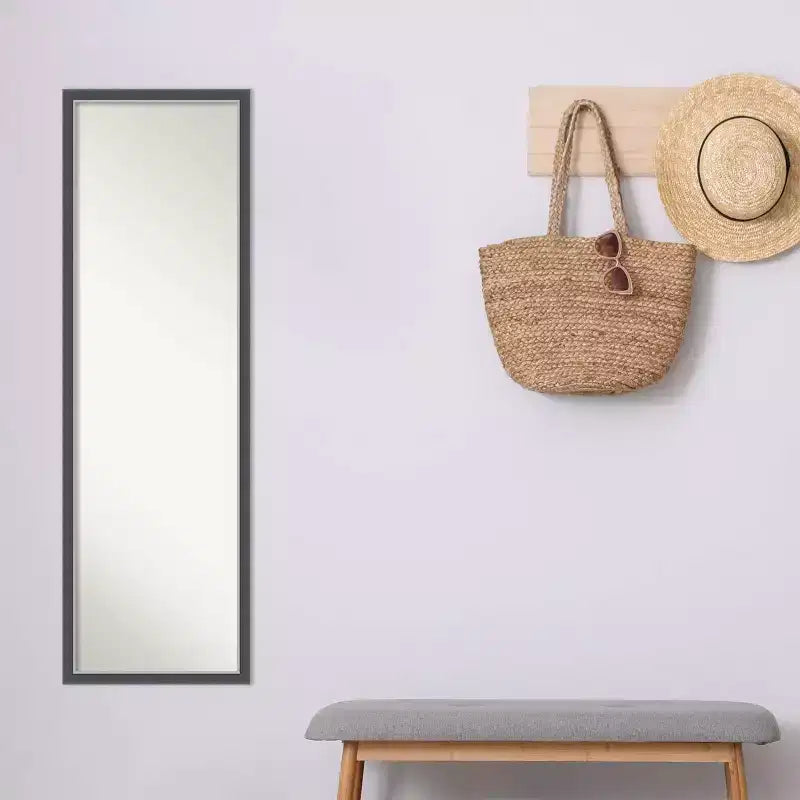Specchio a figura intera con cornice sottile nera e argento, montabile a parete/porta, 1 persona